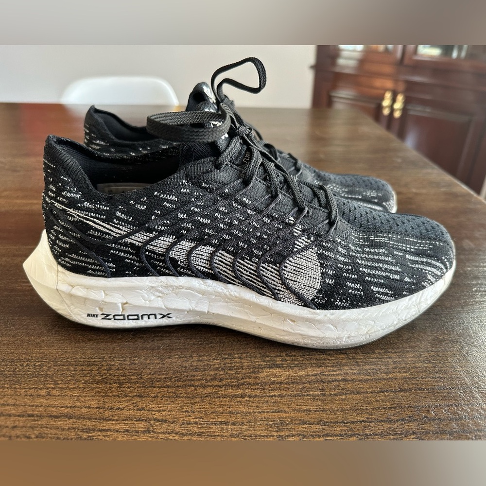 Nike Women’s Pegasus Turbo size 9